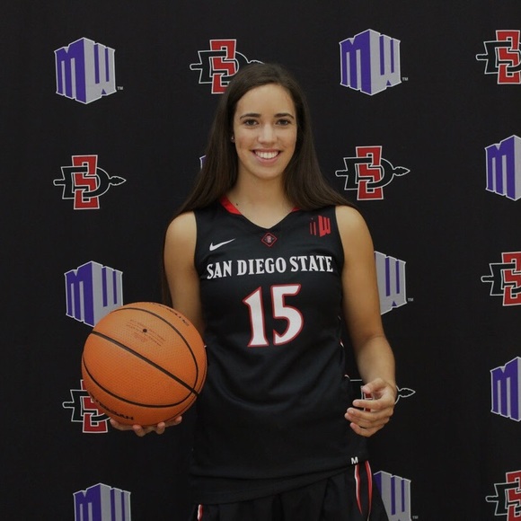 Meet your Posher, Isabela - Picture 2 of 2